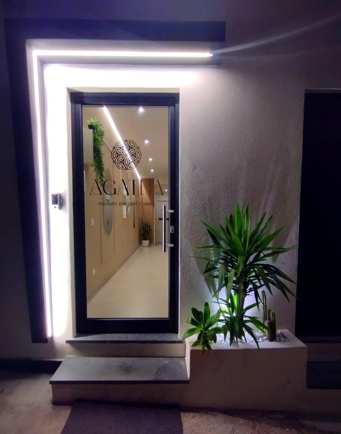 Agatha Modern Elegant Rooms SantʼAgata di Militello Zewnętrze zdjęcie