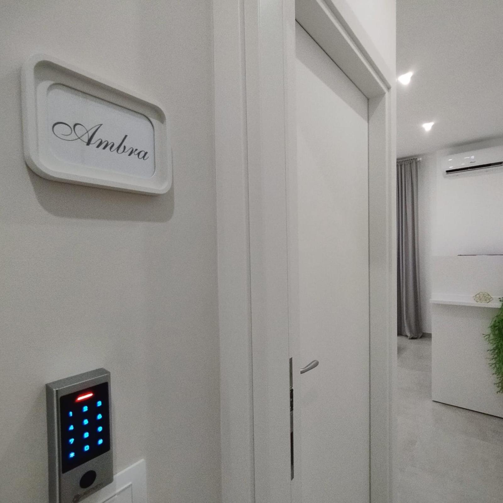 Agatha Modern Elegant Rooms SantʼAgata di Militello Zewnętrze zdjęcie